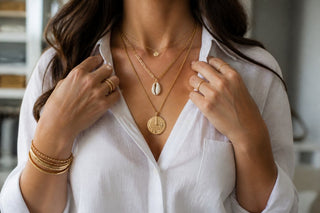 How to Layer Statement Jewelry: A Step-by-Step Guide - Boutique Bella Bella