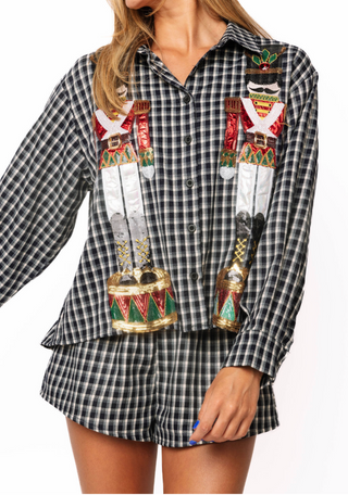 QOS Black & White Paid Nutcracker Button Up Top