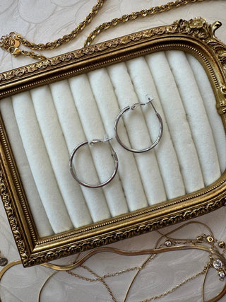 ✨The Blaire Medium Hoops- Silver✨