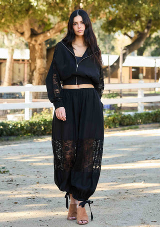 Lace & Hustle Set