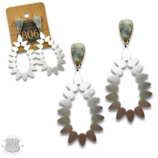Silver cutwork teardrop earring - LC