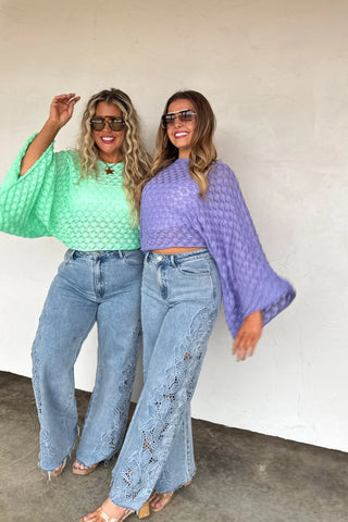 SPRING FREE SPIRIT BELL SLEEVE TOP