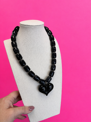 Solid Statement Heart Necklace - Black