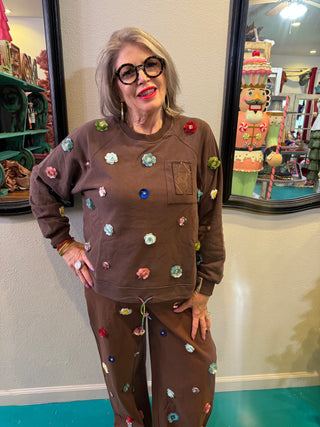 QOS Brown Multi Sequin Flower QOS Card Logo Tie Sweatshirt