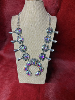 Silver Spur Sparkle Necklace