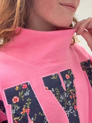 Pray Big Mockneck