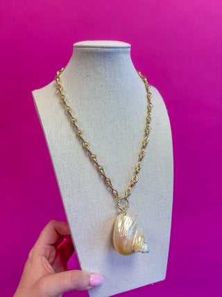 Gold Chain with Shell Necklace