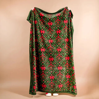 A Merry Moment Snuggle Up Plush Blanket - Boutique Bella BellaChristmas Blanket