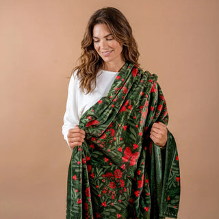 A Merry Moment Snuggle Up Plush Blanket - Boutique Bella BellaChristmas Blanket