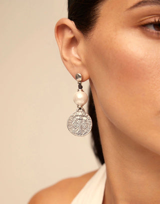 Alejandria - Drop Earrings With Pearl - Boutique Bella Bellaearrings