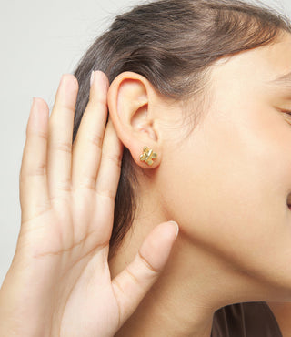 Aleteo Gold - Stud earrings with a butterfly shape - Boutique Bella BellaUno de 50 - Earrings