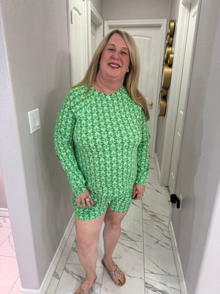 Annie PJ Set in Palm Demask Green - Boutique Bella Bellapajama set