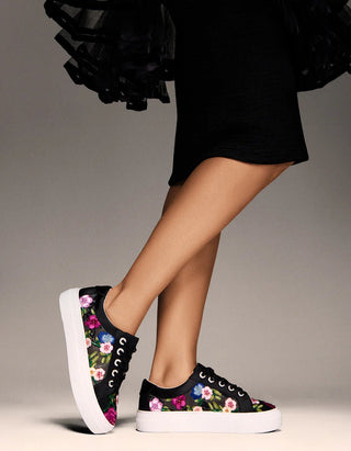 Betsy Johnson - Jayla Black Multi Floral - Boutique Bella BellaBetsey Johnson Shoe