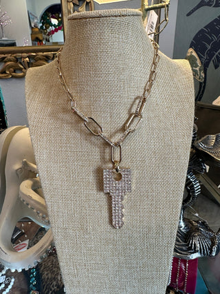 "Bling Key" Chain Necklace - Boutique Bella BellaNecklace