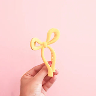 Bow Clip - Boutique Bella Bellahair clip