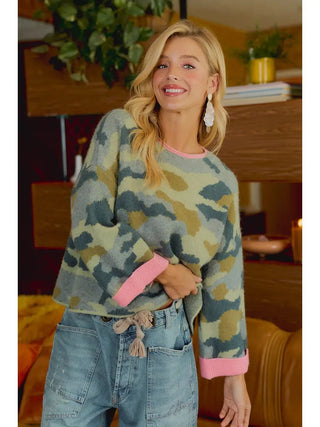 Camo With a Kiss Sweater - Boutique Bella BellaSweater