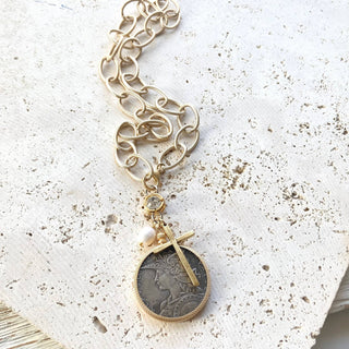 Chunky Coin Necklace with Cross - Boutique Bella BellaNecklace