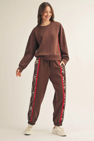 Cocoa Safari Sweatshirt - Boutique Bella BellaSweatshirt