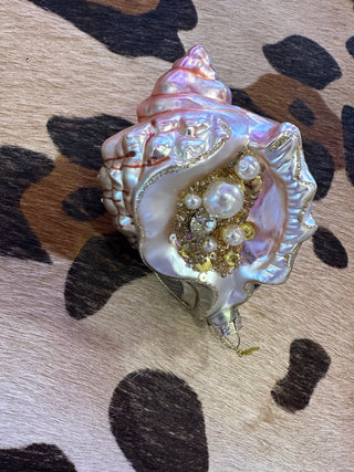 Conch Shell Ornament - Boutique Bella Bellaornament