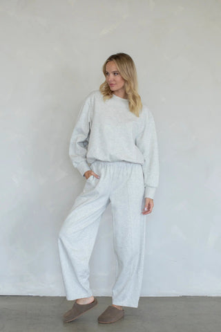 Crewneck Sweatshirt in Heather Oat - Boutique Bella BellaTop