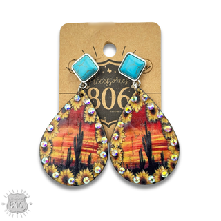 Desert scene teardrop earring, last call - Boutique Bella BellaEarrings