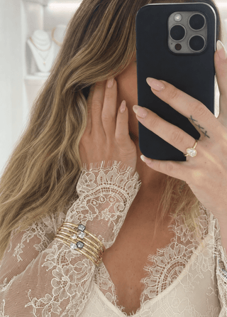 Drew Oval Cut Bezel Bangle - Boutique Bella BellaBracelet