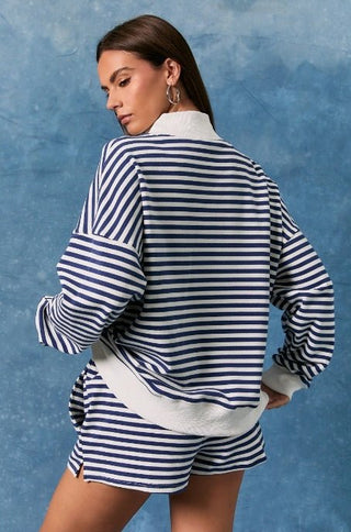 Effortless USA Flag Stripe Sweatshirt - Boutique Bella BellaSweatshirt