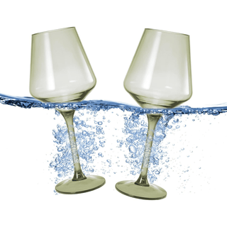 Floating Wine Glasses For Pool Set Of 2 15 Oz Shatterproof Poolside Wine Glasses Tritan Plastic Reus - Boutique Bella BellaWine Glasses
