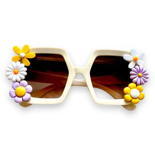 Flower Power Women's Retro Sunglasses - Boutique Bella BellaSunGlasses