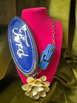 Ford Necklace - Boutique Bella BellaNecklace