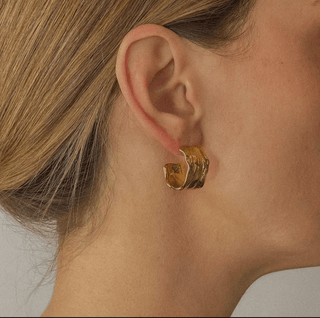 Gina Hammered Hoop - Boutique Bella BellaEarring