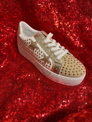 GOLD AND WHITE STUDDED STAR SNEKERS - Boutique Bella Bellashoes