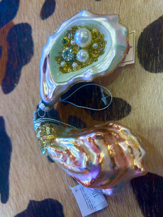 Golden Oyster Ornament - Boutique Bella BellaOrnament