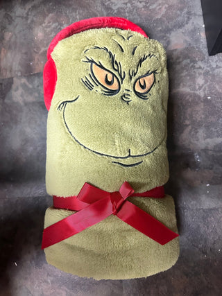 Grinch Snow Throw - Boutique Bella BellaChristmas