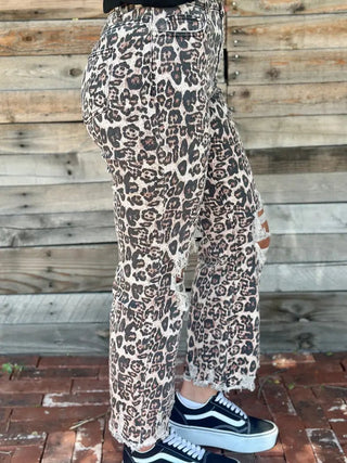 Hear Me Roar Distressed Jeans - Boutique Bella BellaJEANS