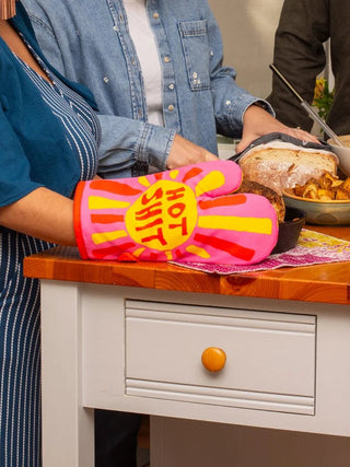 Hot Shit Oven Mitt - Boutique Bella BellaOven Mitt