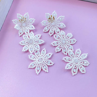 Lotto Trio Flowers White Earrings