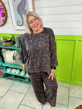 Leopard Lane Pullover - Boutique Bella BellaPullover