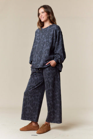 Leopard Lane Pullover - Boutique Bella BellaPullover