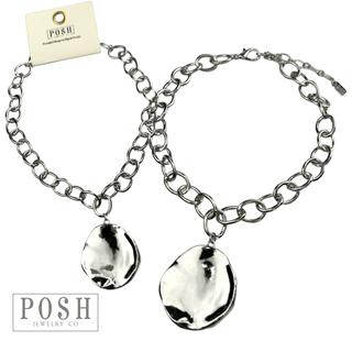 Medallion necklace - Boutique Bella BellaNecklaces