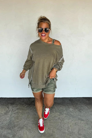 Olive Classic Crew Pullover - Boutique Bella Bellapullover Top