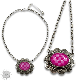 Oval checkerboard pendant necklace - Boutique Bella BellaNecklaces