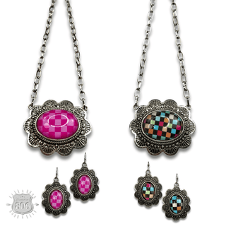 Oval checkerboard pendant necklace - Boutique Bella BellaNecklaces