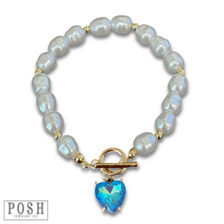 Pearl bracelet with heart