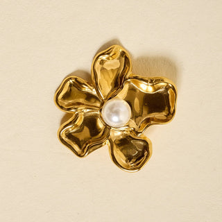 Pearl Core Flower Timeless Brooch - Boutique Bella BellaBrooch