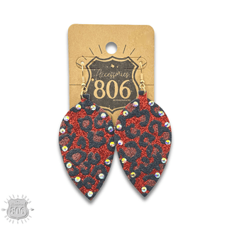 Petal shaped earring with rhinestones last call - Boutique Bella BellaEarrings