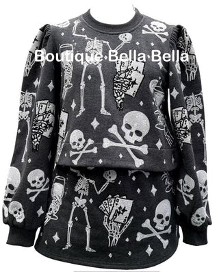 Queen of Sparkles - Charcoal Skull & Crossbones Deck of Cards Sweatshirt - Boutique Bella BellaQueen of Sparkles