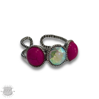 Round stone and iridescent ring