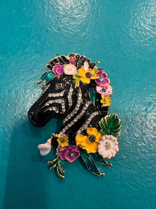 Rhinestone Brooch - Boutique Bella Bellabrooch