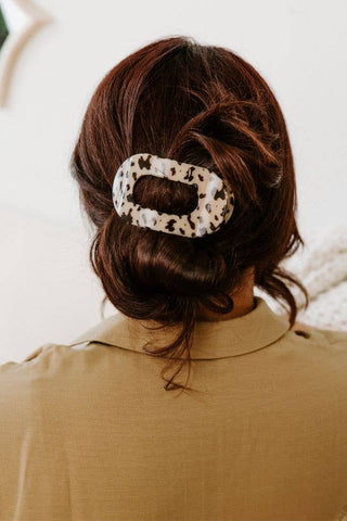 Round Flat Hair Clip | Medium | Blonde Tortoise - Boutique Bella BellaHair Clip